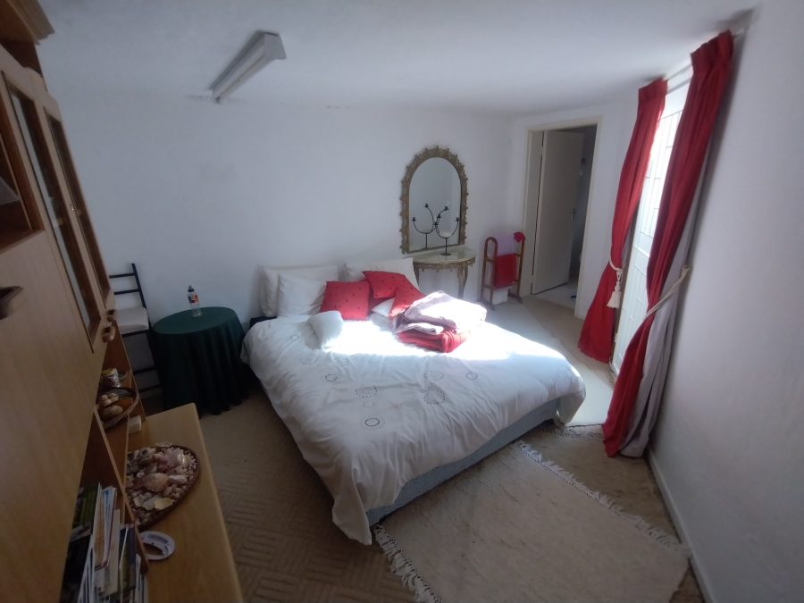4 Bedroom Property for Sale in Wavecrest Eastern Cape